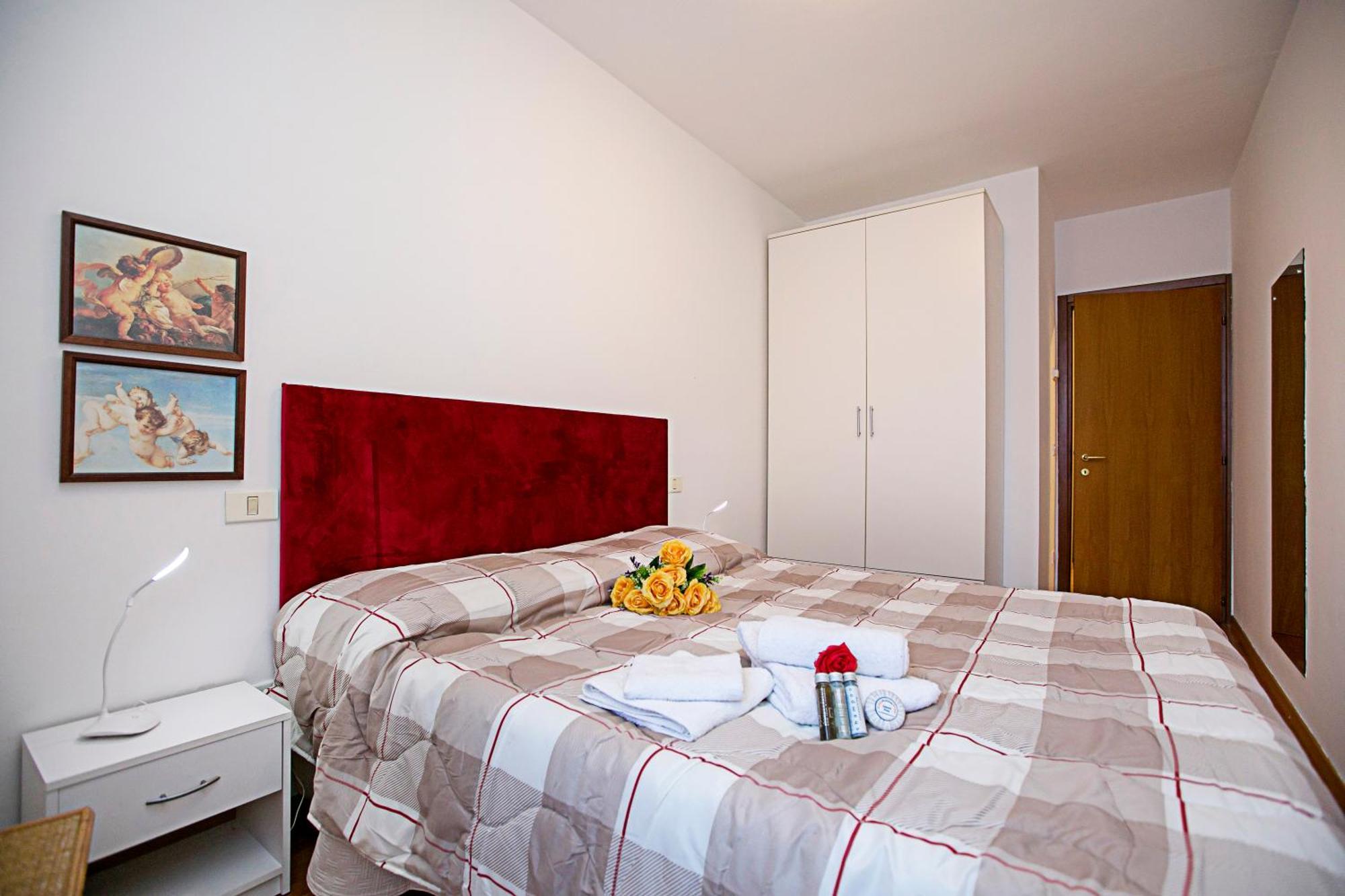 Appartamento Centro Storico Riva 2 - Happy Rentals Exterior foto